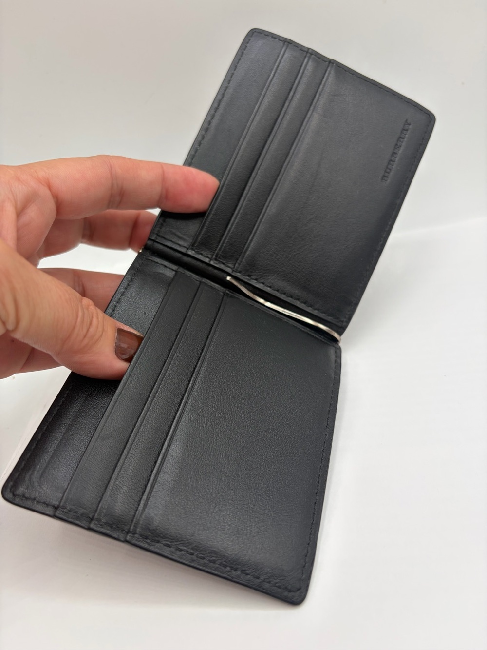 Authentic Burberry Wallet - Picture 4 of 11